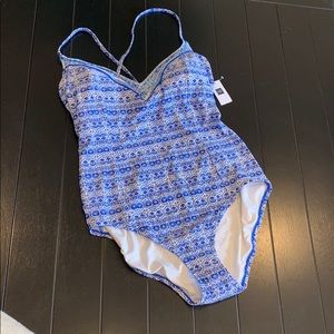 NWT Gap Women’s One-Piece Swimsuit